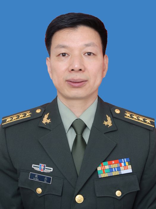 熊杰(解放軍昆明軍事法院大校院長)