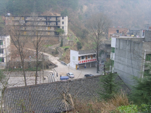 揀銀岩街道