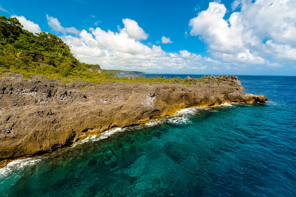 洛亞蒂群島