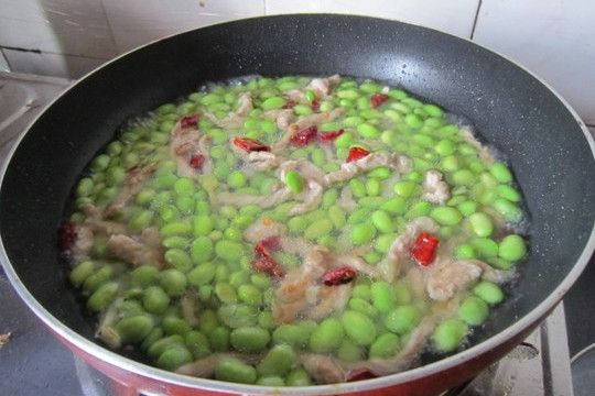 花菇青豆滑肉絲