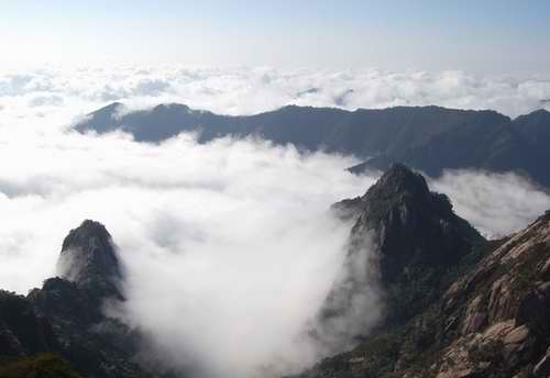 黃山聖泉峰