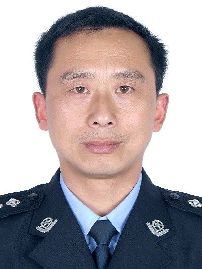 徐祝明(原海安縣公安局交巡警大隊墩頭中隊普通警員)