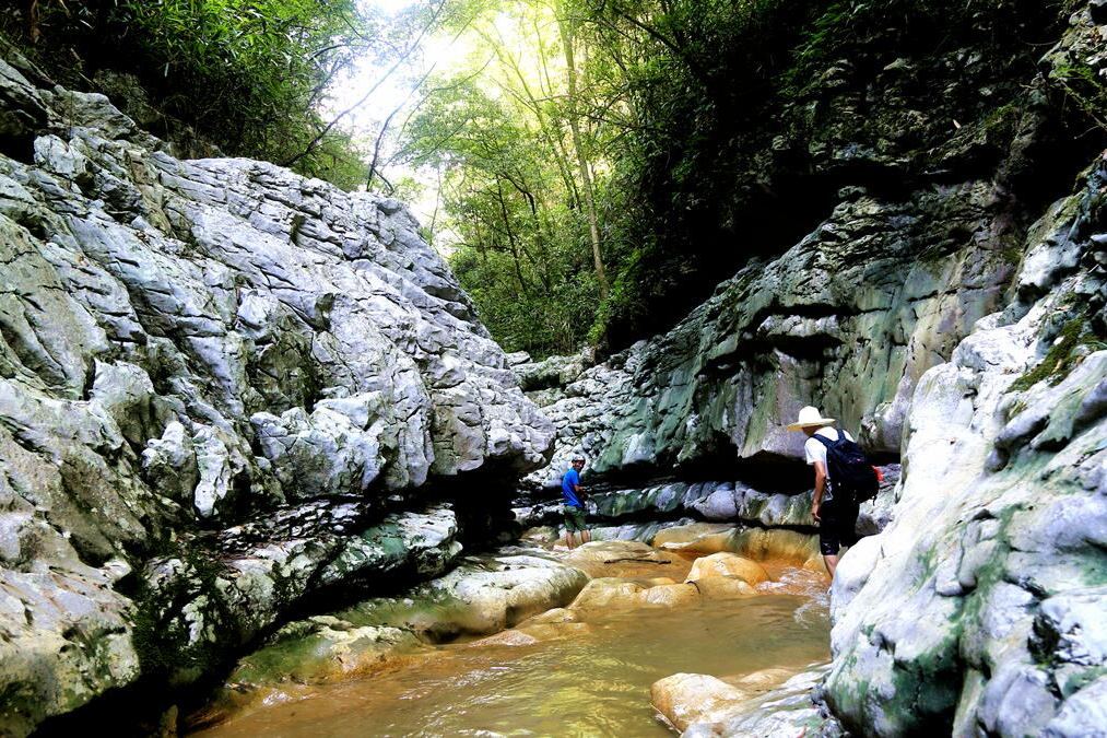 雲仙河冰臼峽谷