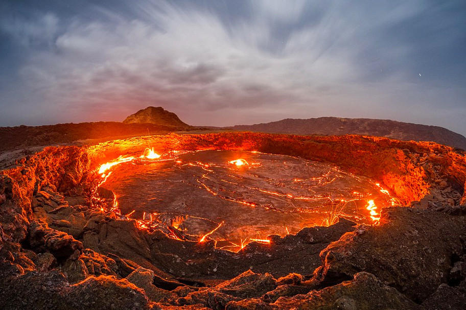 爾塔阿雷火山