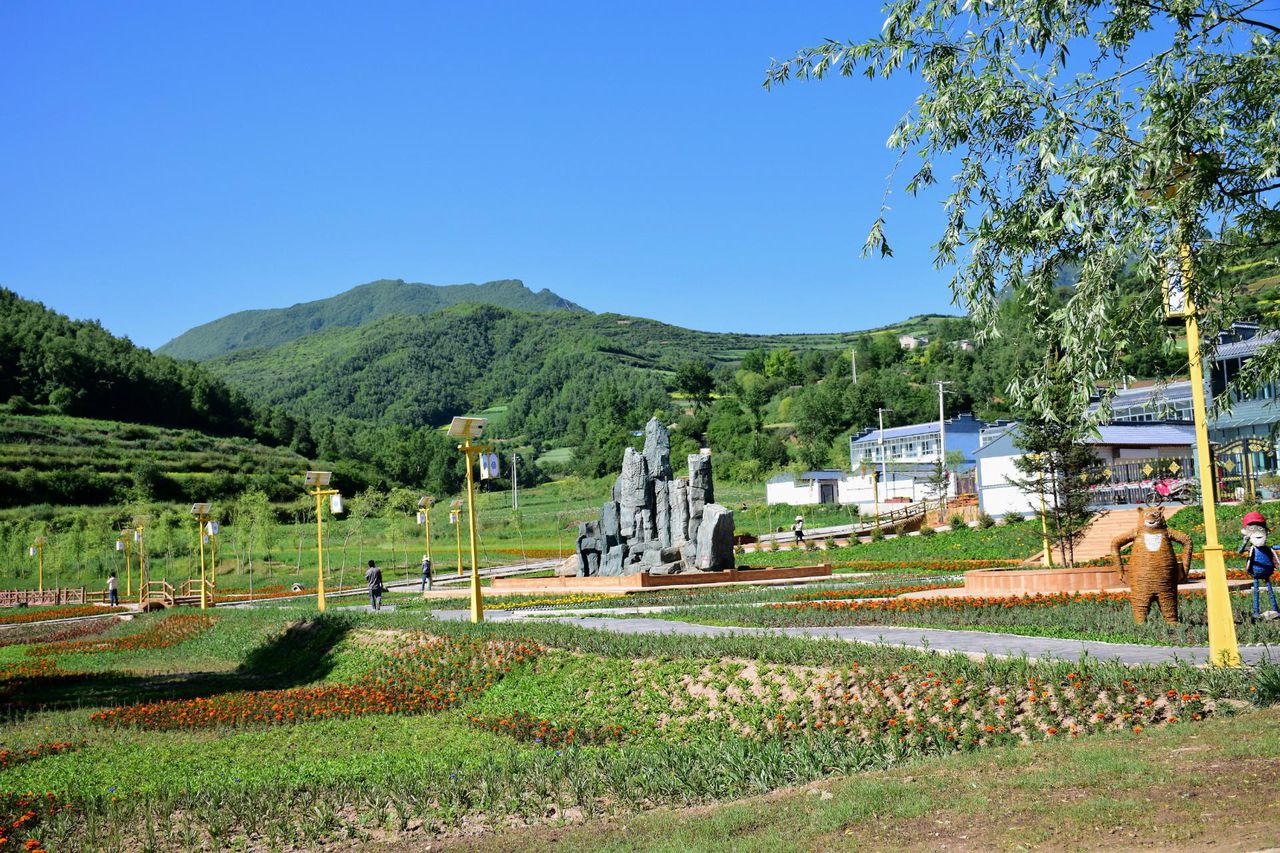 花山村(雲南省曲靖市霑益區德澤鄉花山村)