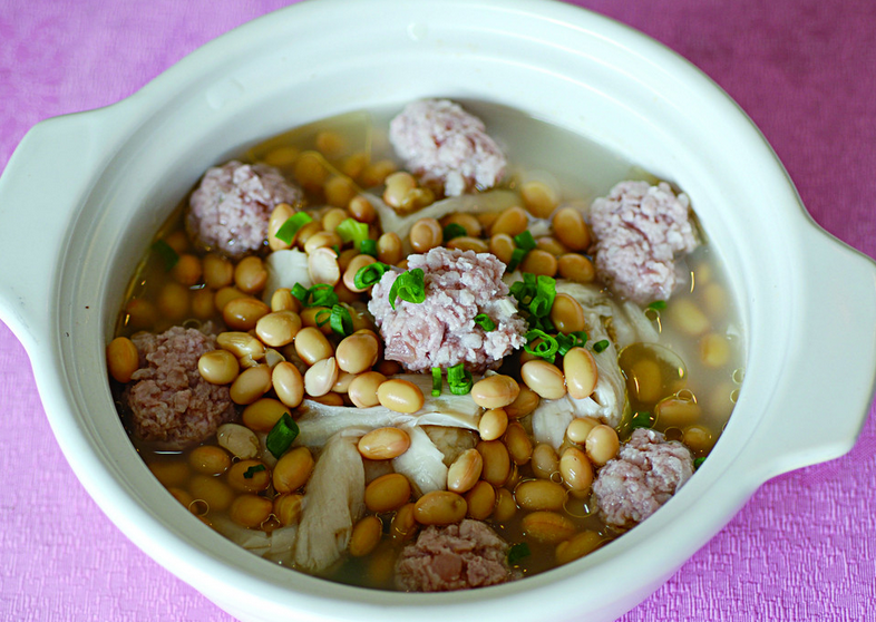 肉丸黃豆番茄湯