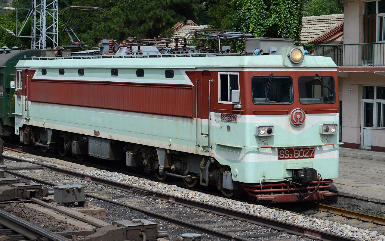 韶山3型電力機車(SS3型電力機車)