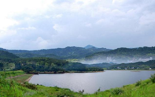 黃大村山區風景