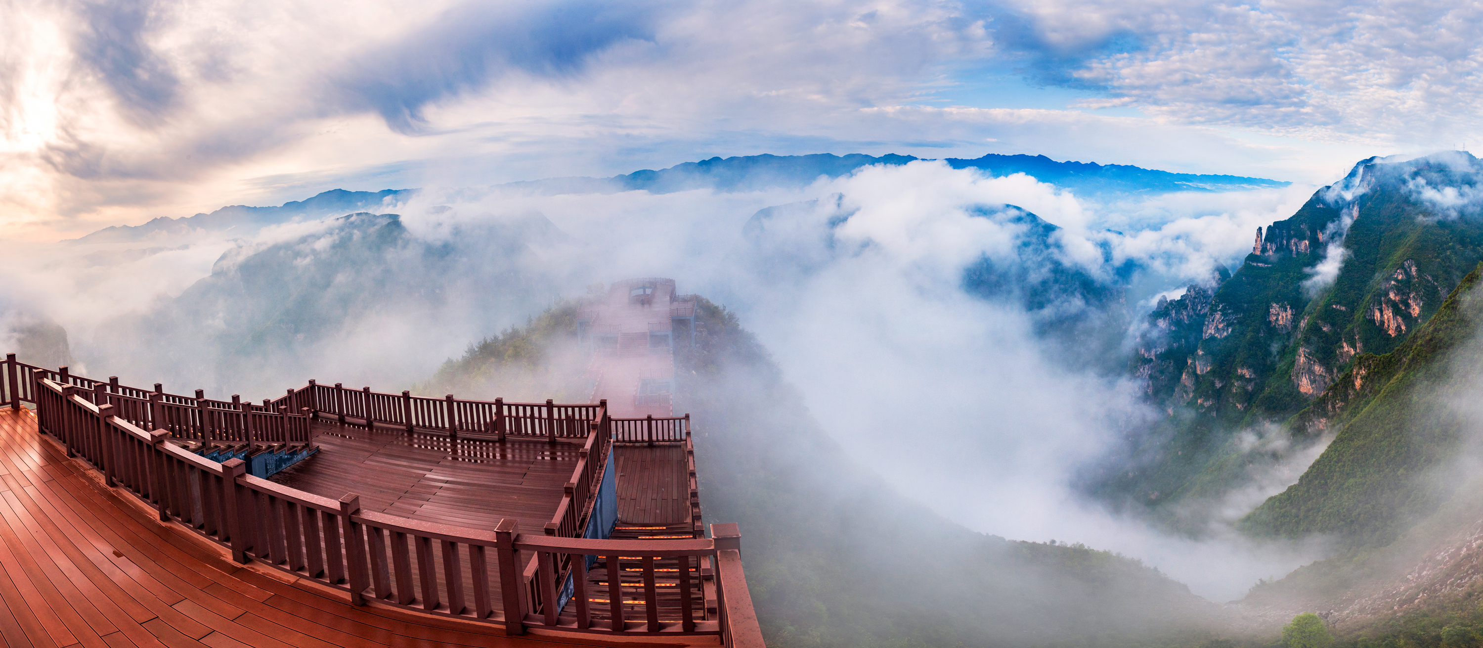 三峽雲巔神女天路景區