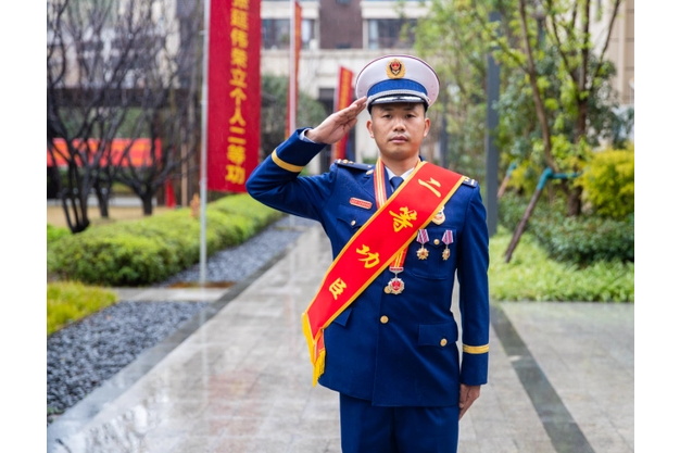 張延偉(重慶市涪陵區太乙門消防救援站站長)