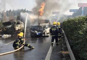 12·19成南高速多車連環相撞車禍事故