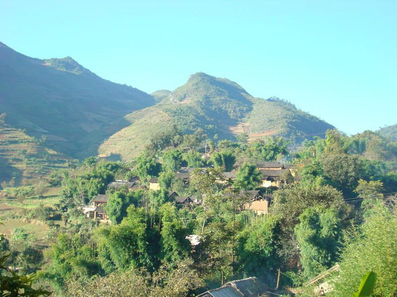 熱水塘自然村(雲南省紅河州石屏異龍鎮馬鞍山熱水塘自然村)