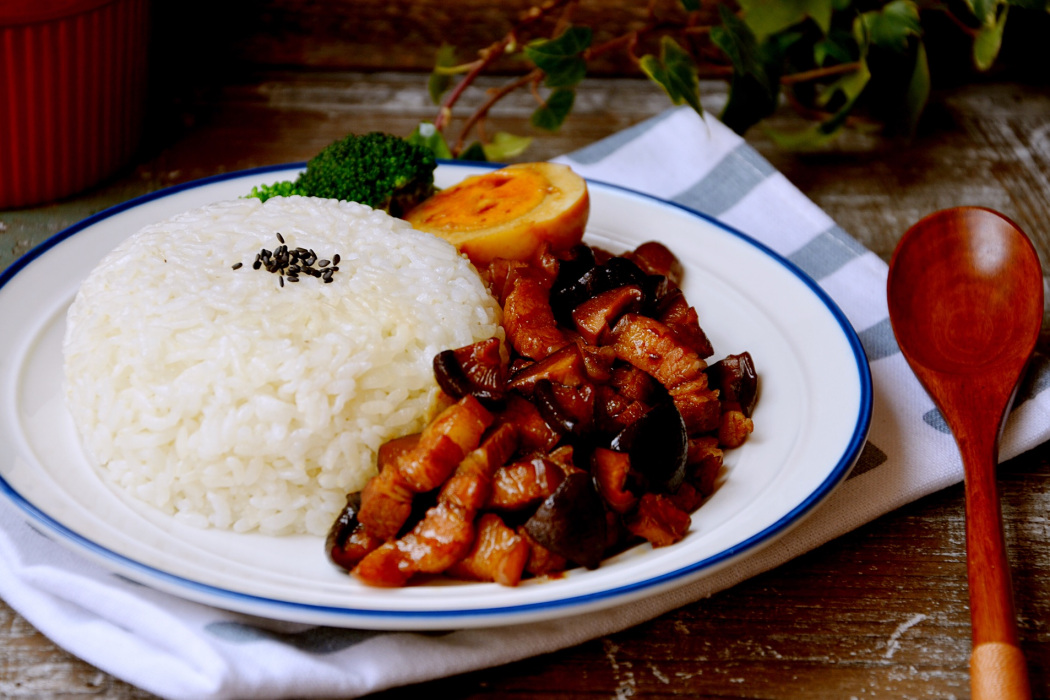 香菇芽菜滷肉飯