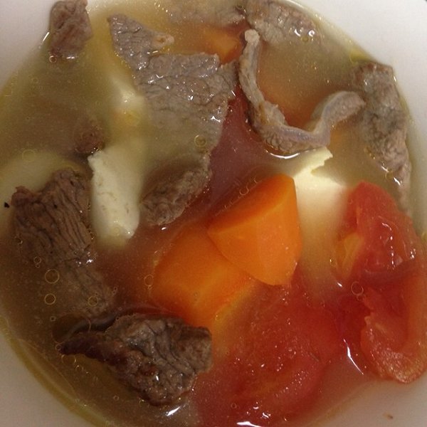 胡蘿蔔牛肉湯