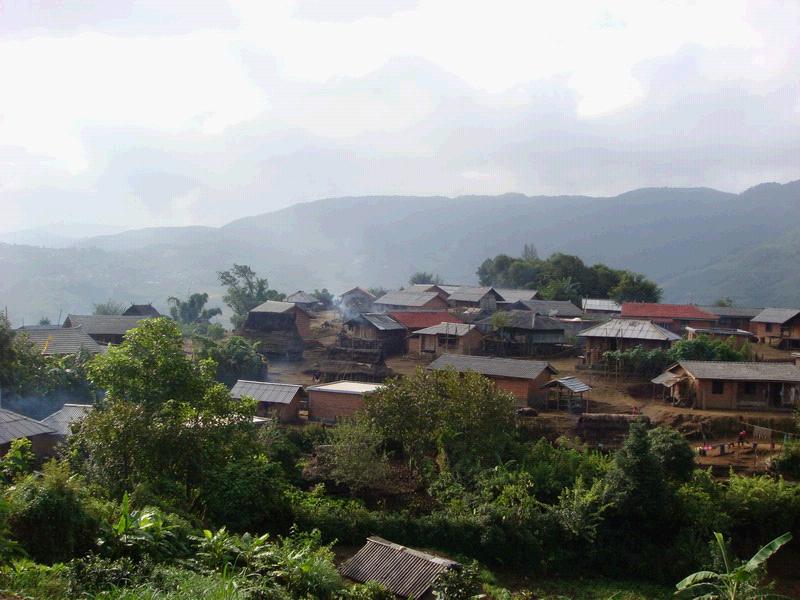 中良子村(雲南省雲縣愛華鎮中良子村)