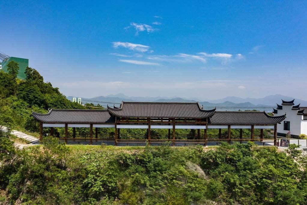 靈岩火山峰