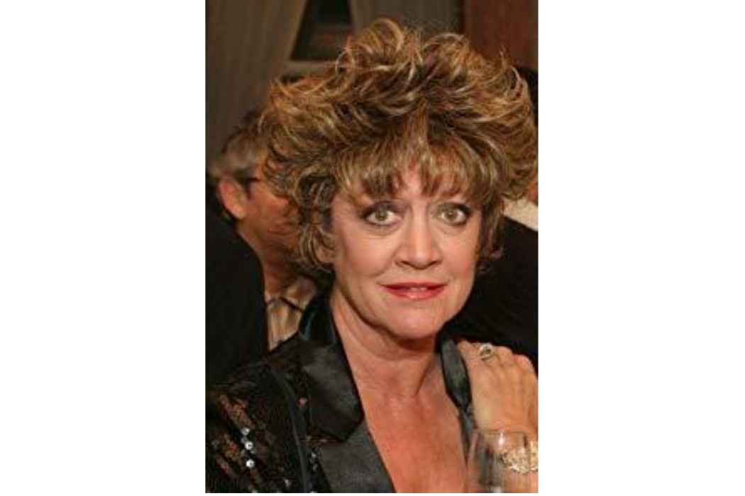 Amanda Barrie