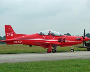 PC-21教練機