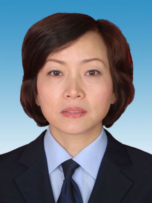 黃蘭(貴州省遵義市紅花崗區人力資源和社會保障局黨委委員、副局長)