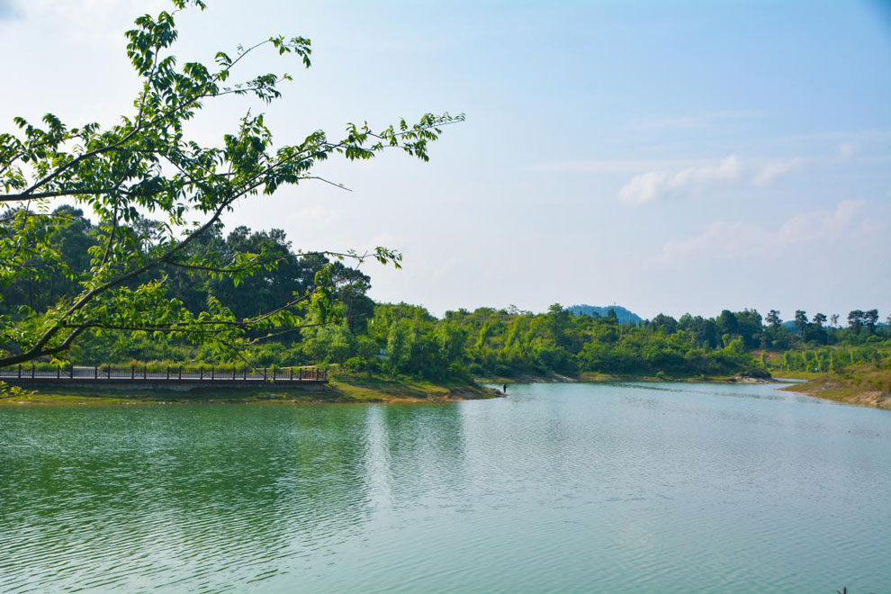 長遠·秋水湖康旅小鎮