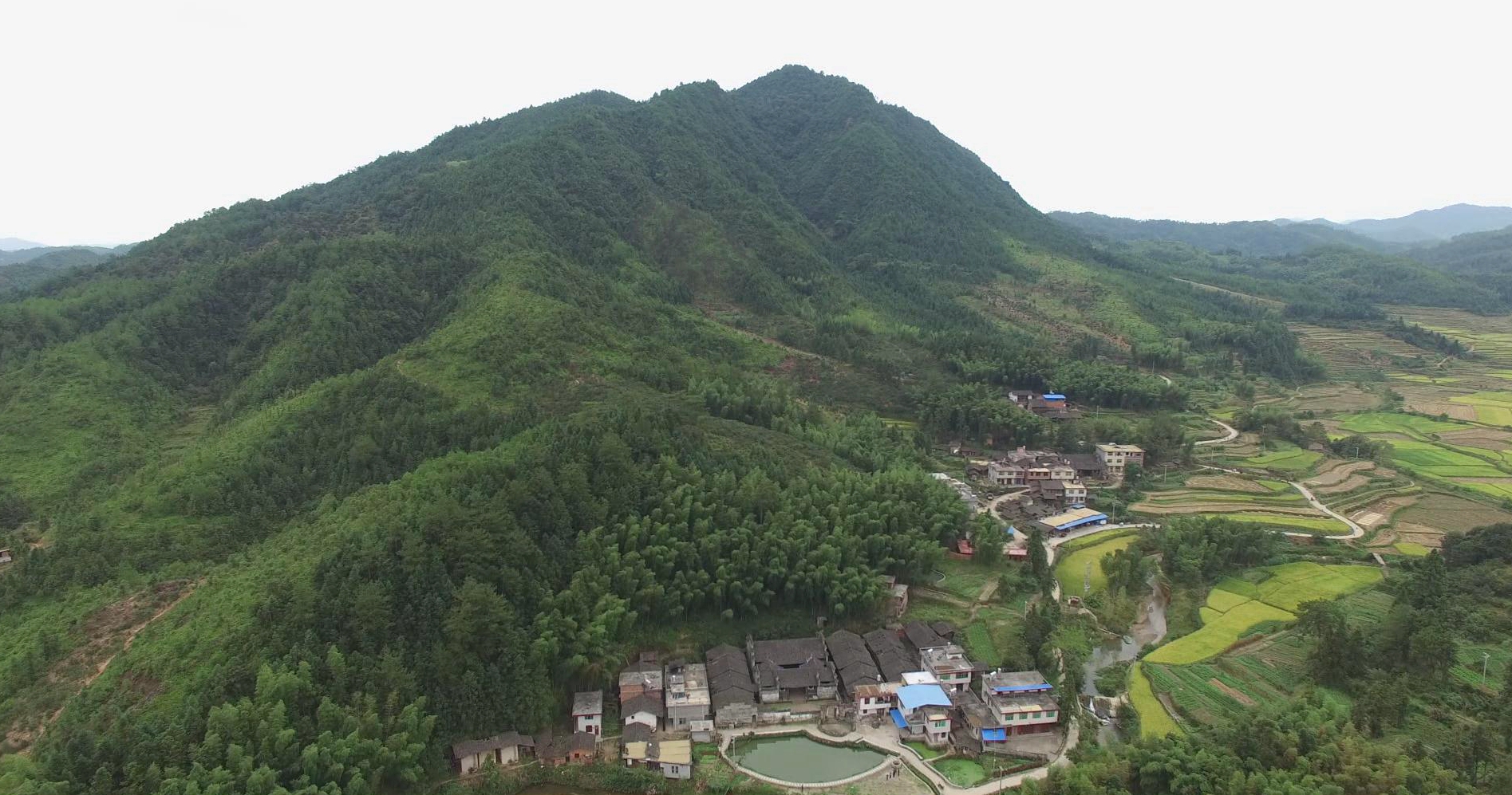 沿溪村(福建三明寧化縣水茜鎮沿溪村)