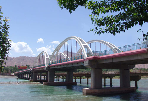 循化積石黃河公路大橋