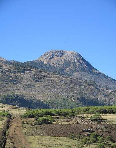 塔胡木耳科火山