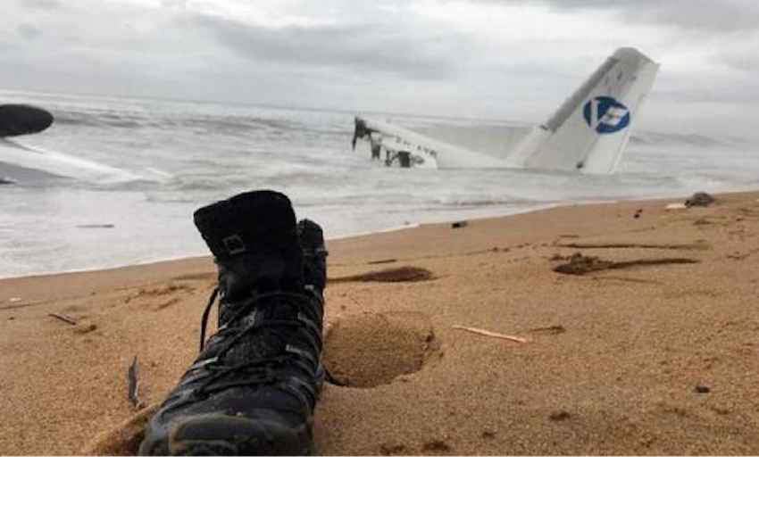 10·14象牙海岸客機墜海事故