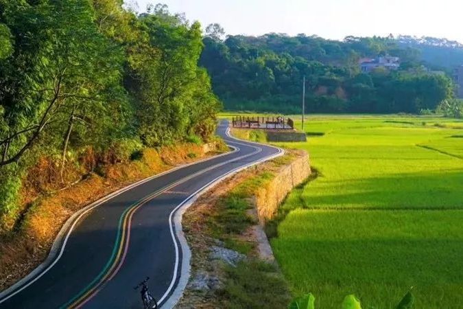 “錦江畫廊”鄉村公路