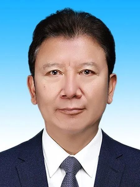 次登(西藏自治區高級人民法院院長、黨組書記，二級大法官)