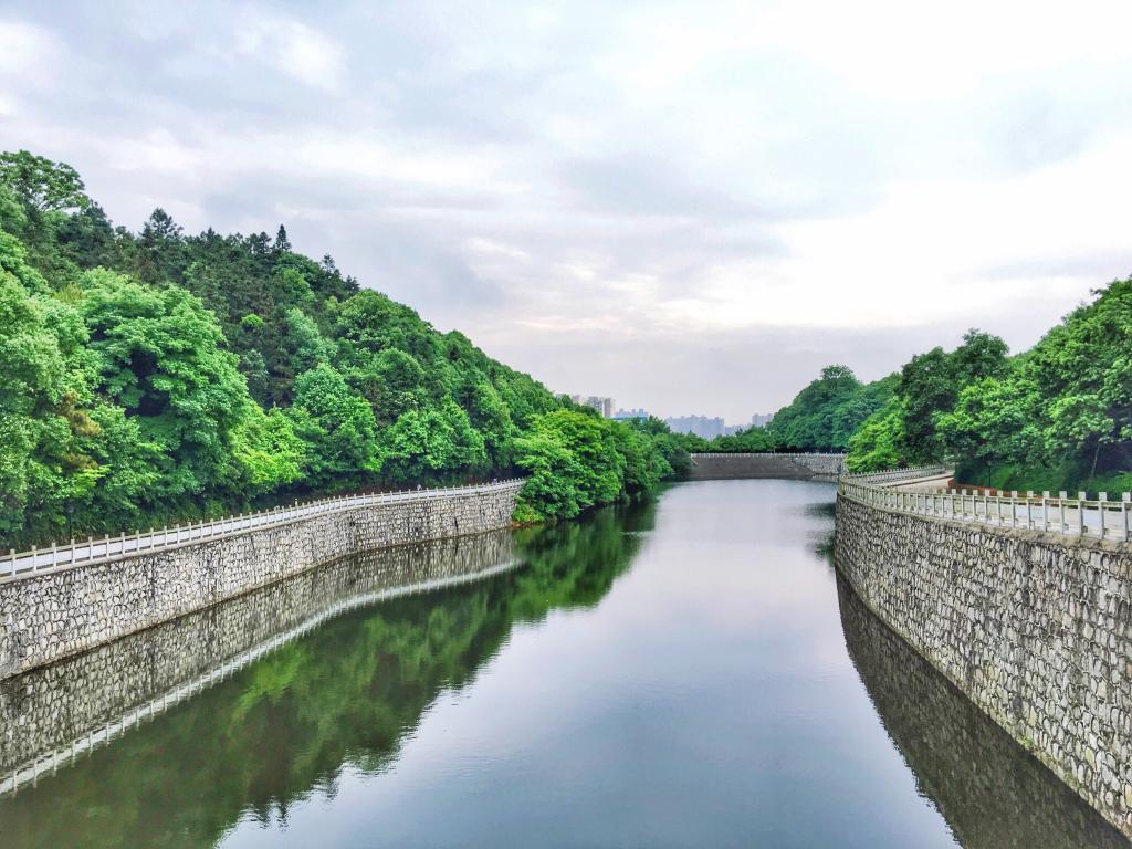 長沙學院(長大（湖南長沙學院（原長沙大學））)