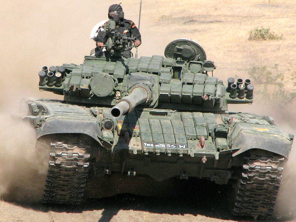 T-72主戰坦克(T-72)