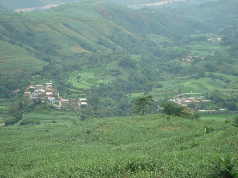 東山哨村