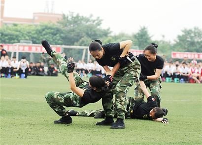 校園反恐防暴隊