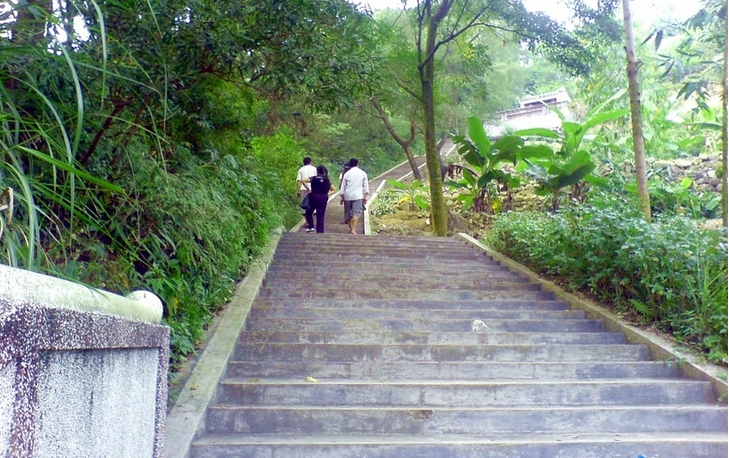 登山台階