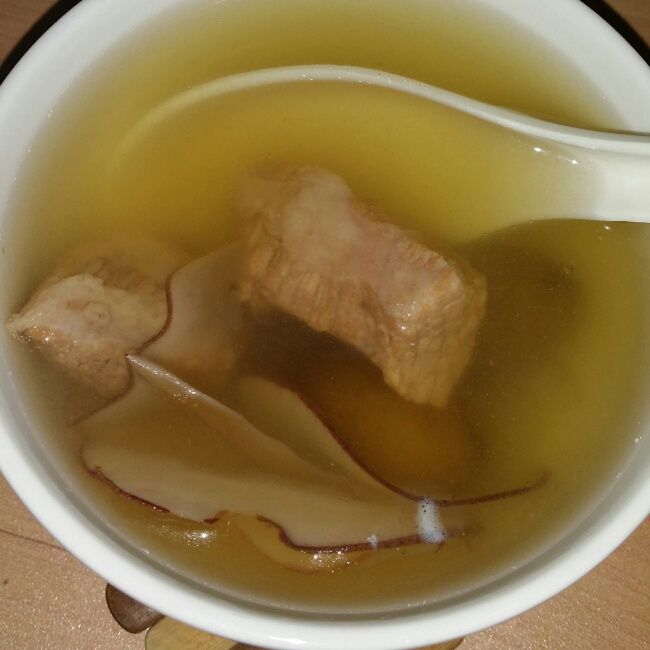 瘦肉海底椰青橄欖湯