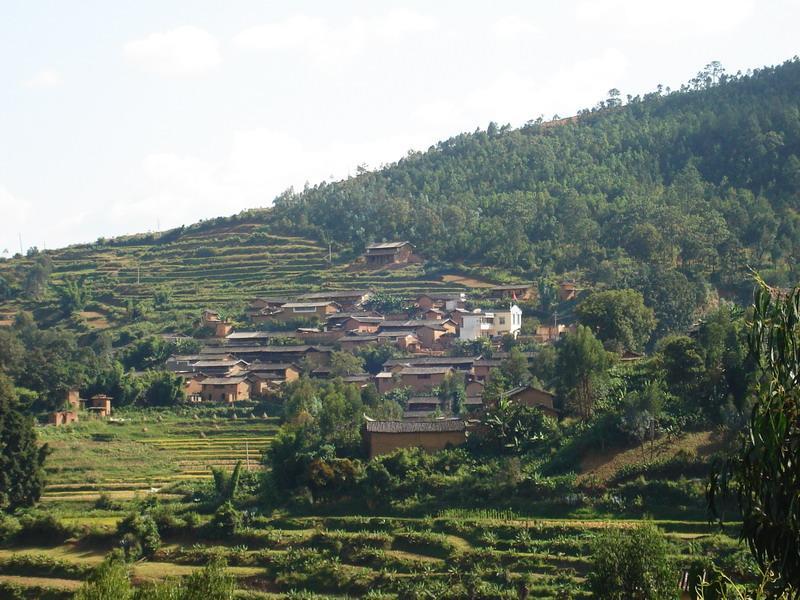 騎山壩村