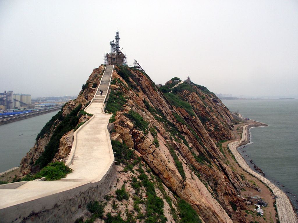 筆架山(廣東省深圳市筆架山)