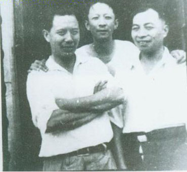 1946年夏，楊至成與賀誠、譚家述在東北佳木斯