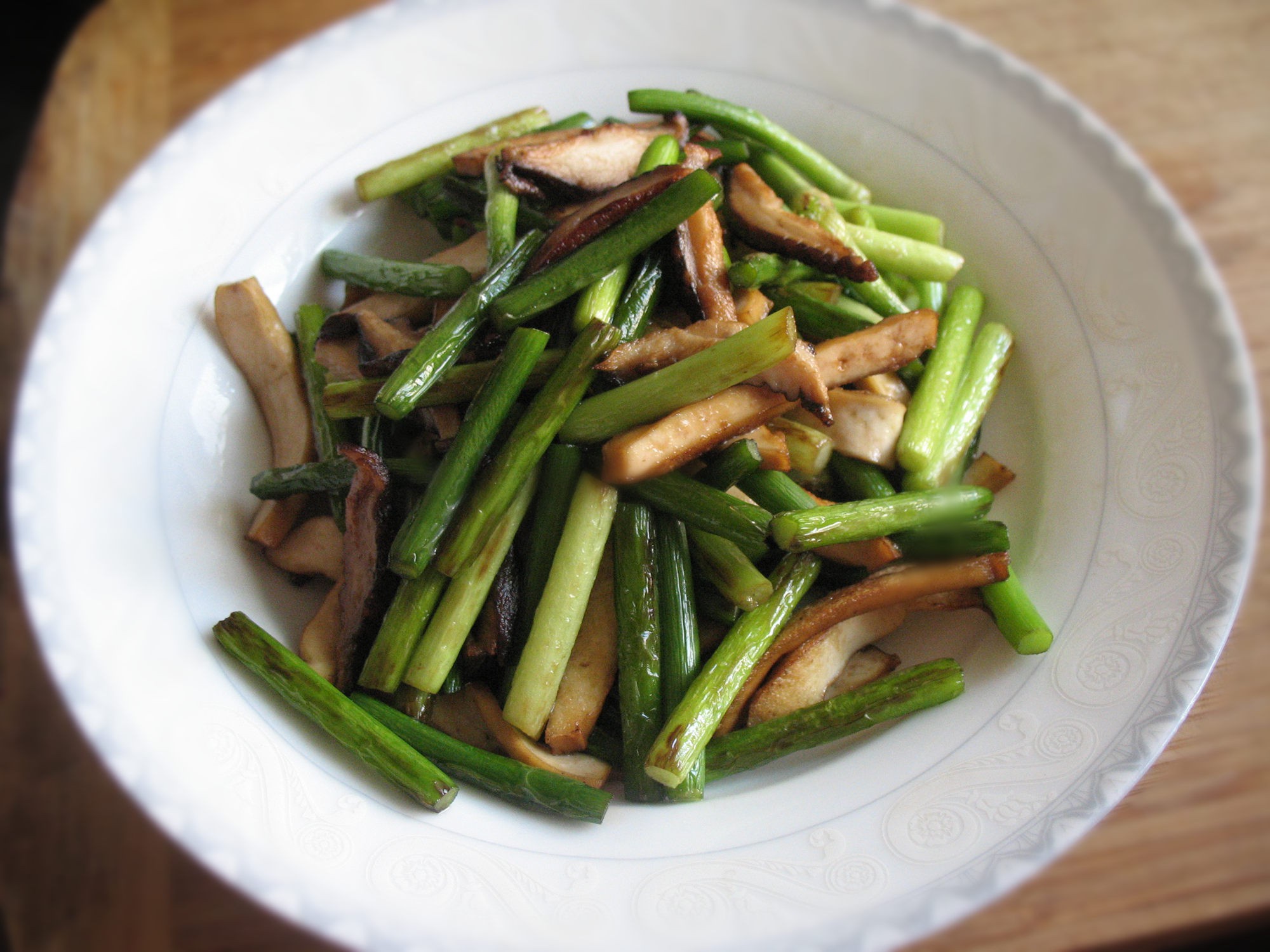 蒜苗香菇炒豆乾