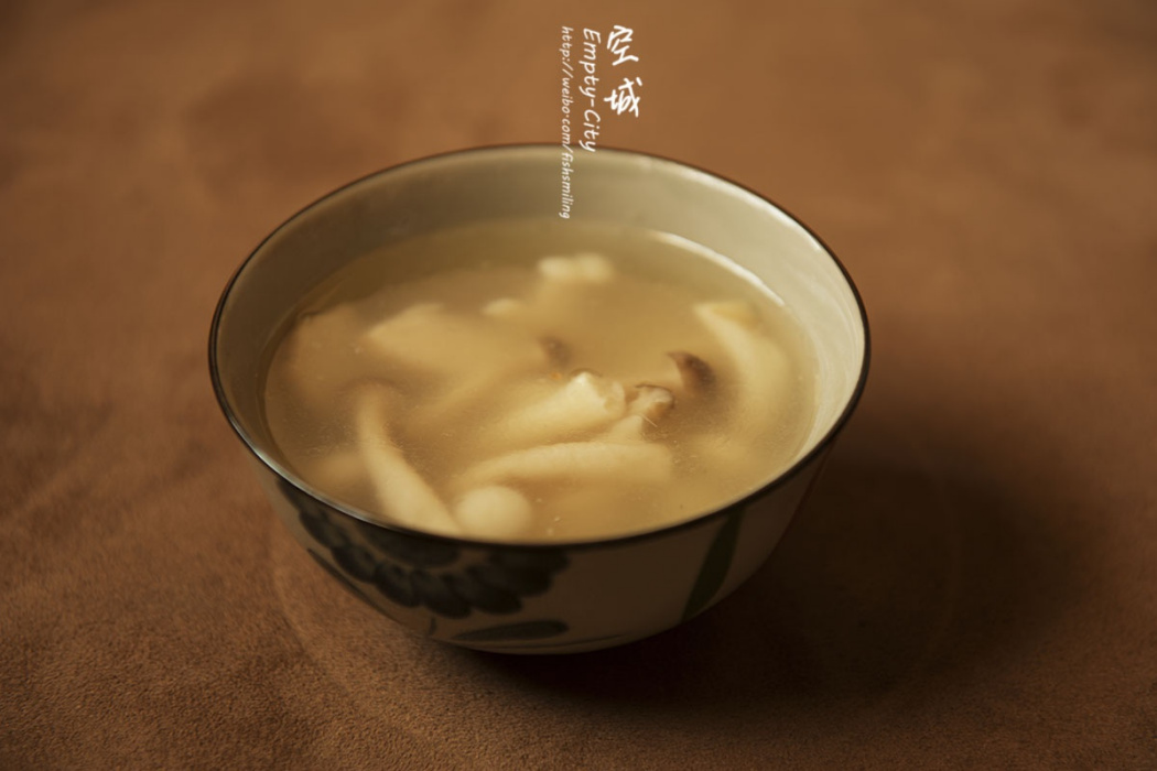 冬日暖湯菌菇湯