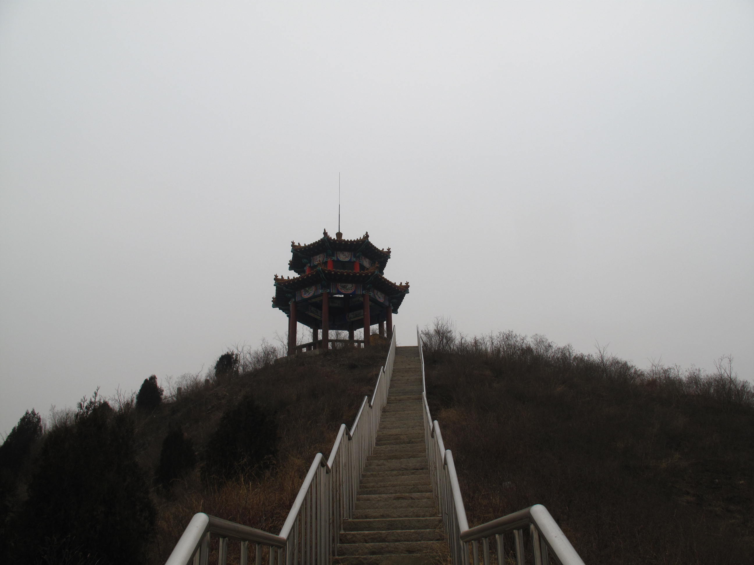 東山公園山頂八角亭