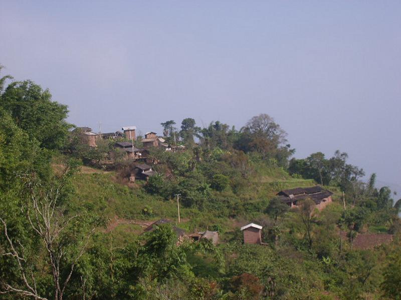 瓦路村(雲南墨江縣龍潭鄉下轄村)