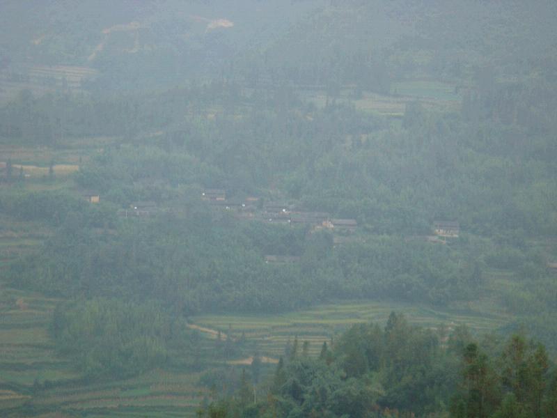 乾田寨村(大栗樹鄉倮灑行政村下轄村)