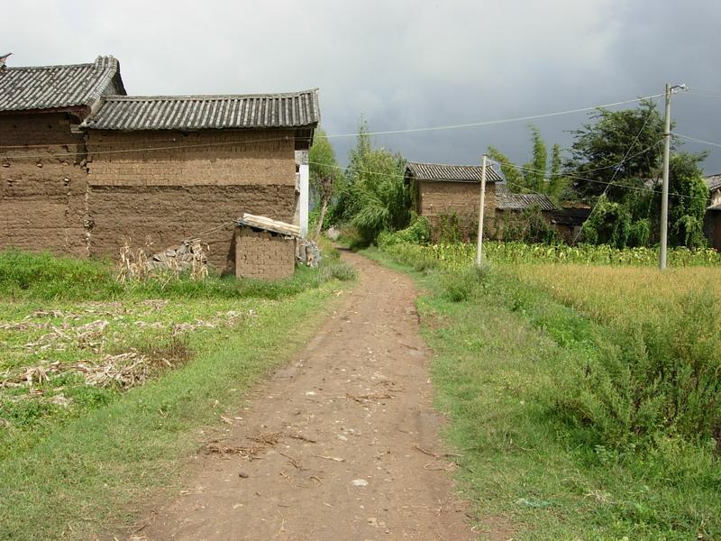 山嶂樹下營村