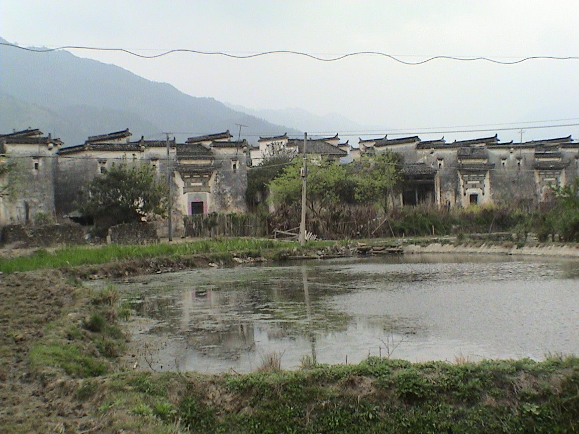 山清水秀風光美，鄉久村古民風淳