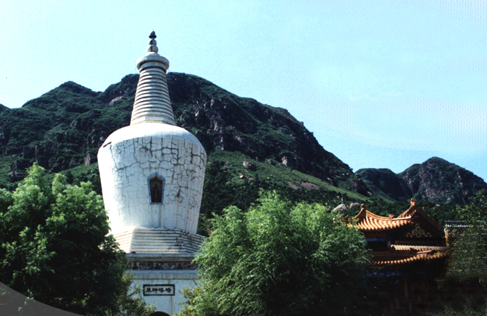 靈山景區白塔寺