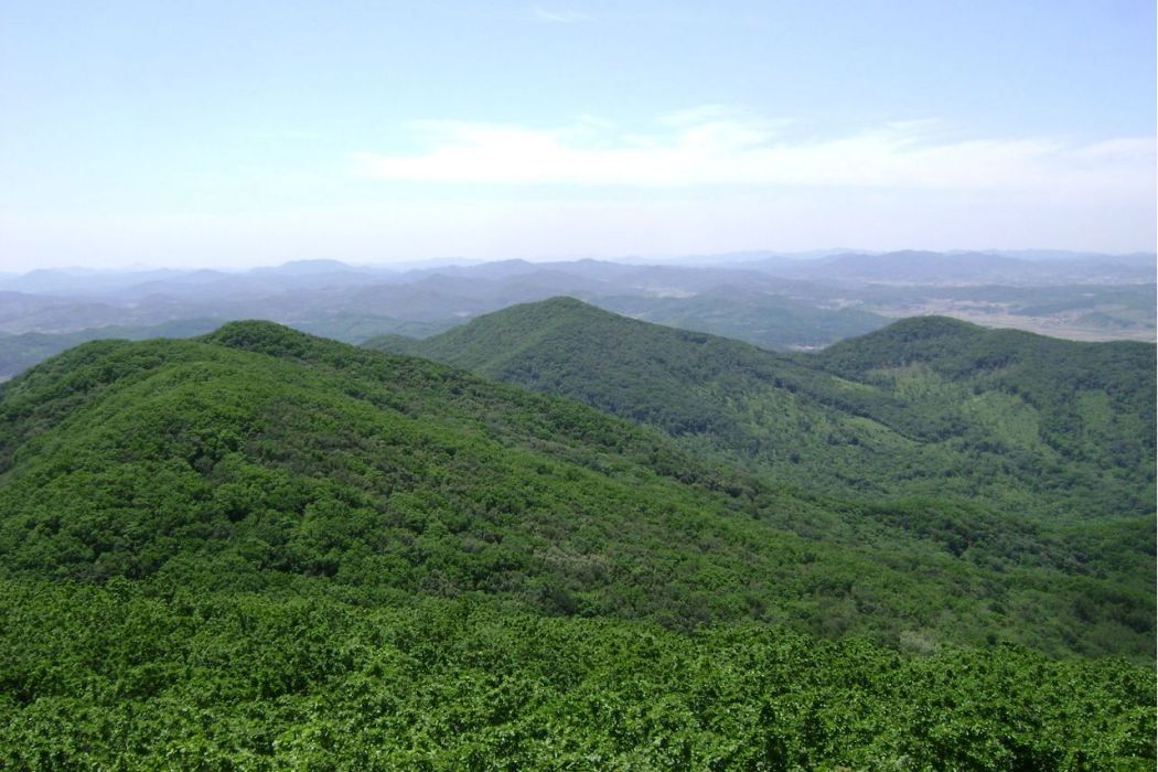 小磨盤山