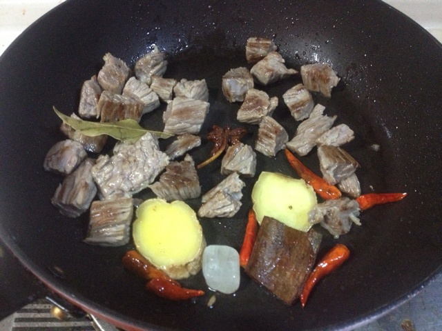 土豆醬牛肉