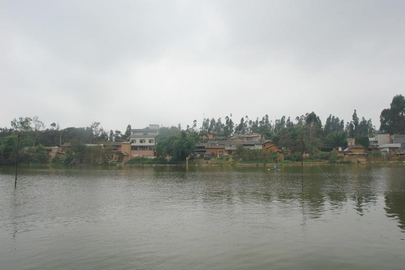 鄧家山村(雲南昆明市石林縣板橋鎮下轄村)